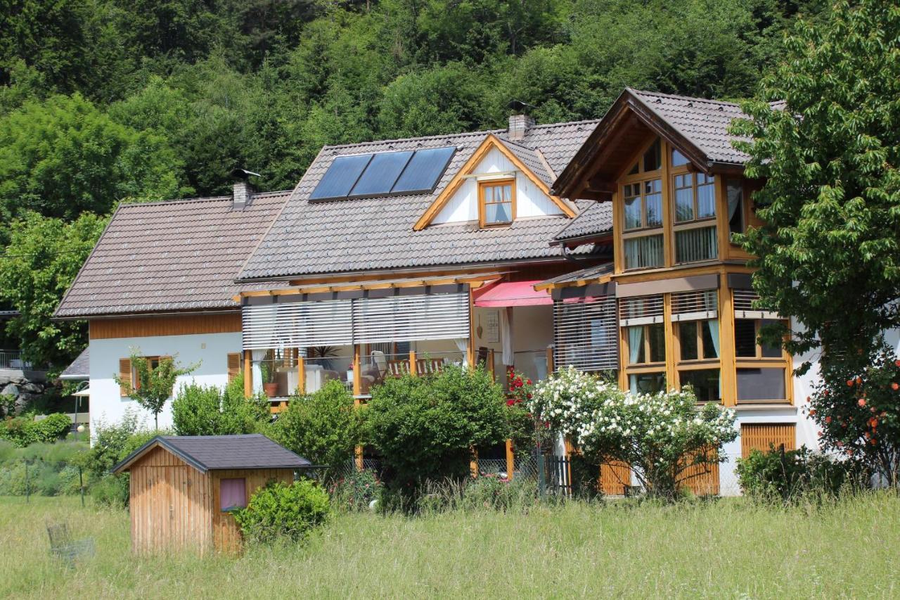 Ferienhaus Familie Zimmermann Keutschach am See Bagian luar foto