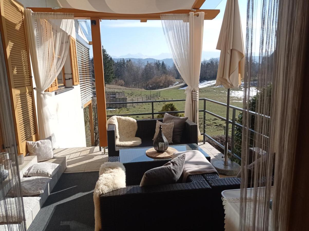 Ferienhaus Familie Zimmermann Keutschach am See Bagian luar foto